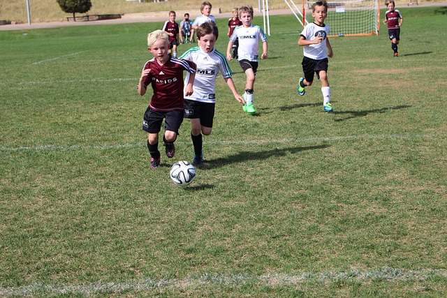 继续降本!太阳报：拉爵新削减涉及曼联训练场食堂.